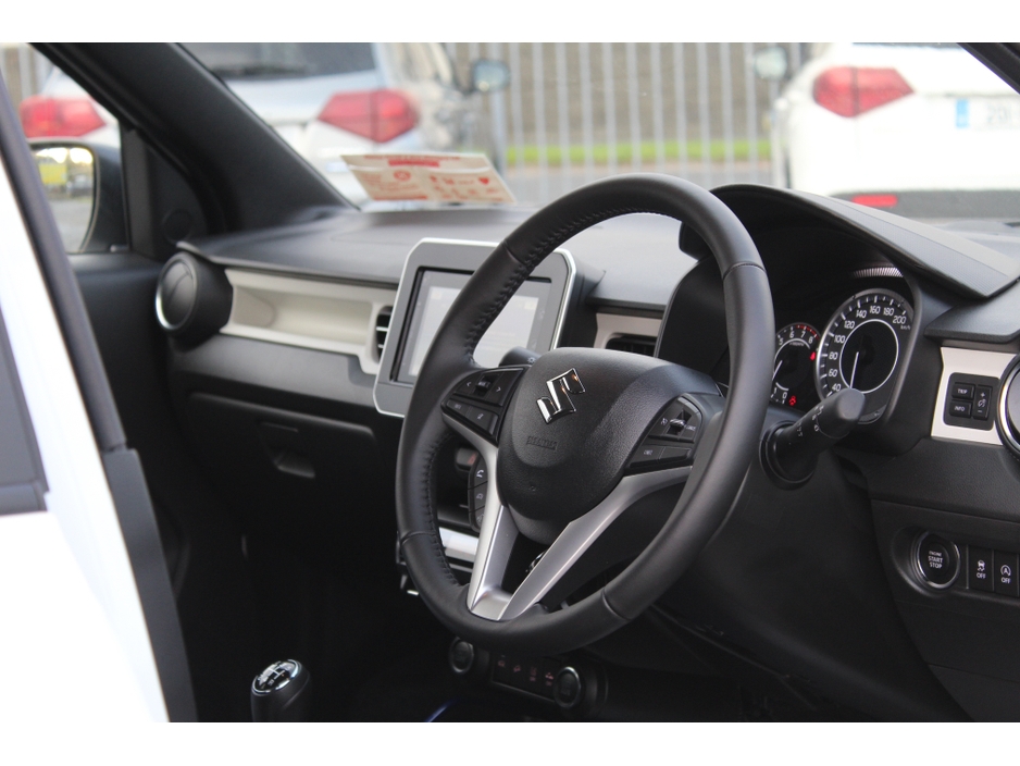 Suzuki Ignis 0.0 1.2 DUALJET HYBRID SZ5 AlLGrip Hatchback Petrol White