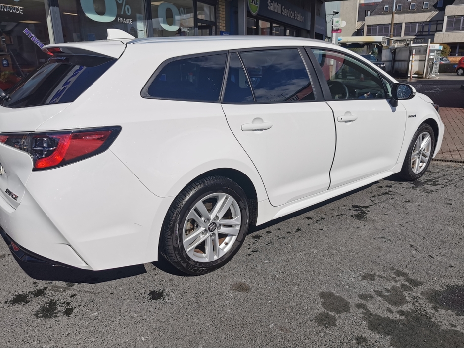 Suzuki Swace 0.0 1.8 HYBRID SZ-T CVT 4DR AUTO Estate Petrol White