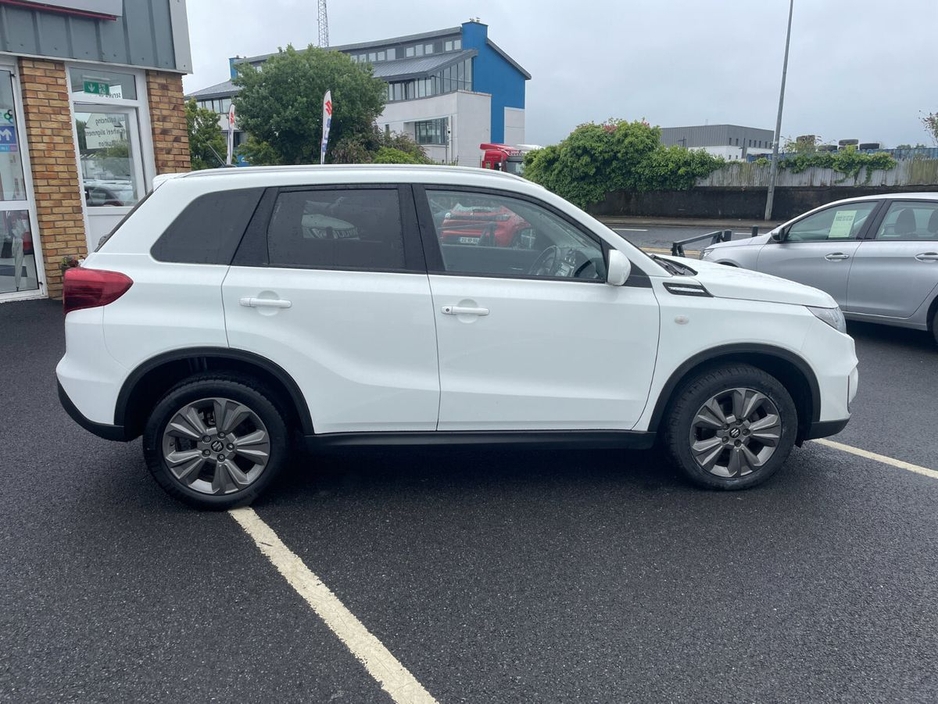 Suzuki Vitara 0.0 1.4 Hybrid SZ-T MT SUV Hybrid White