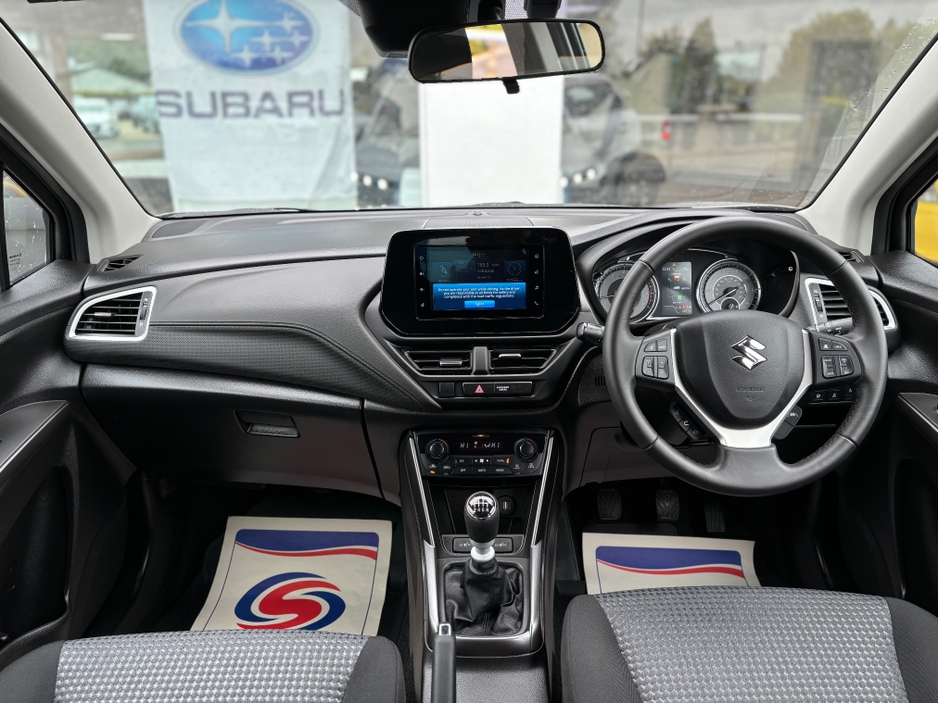 Suzuki SX4 0.0 S-CROSS MOTION B-JET Hatchback Hybrid Silver