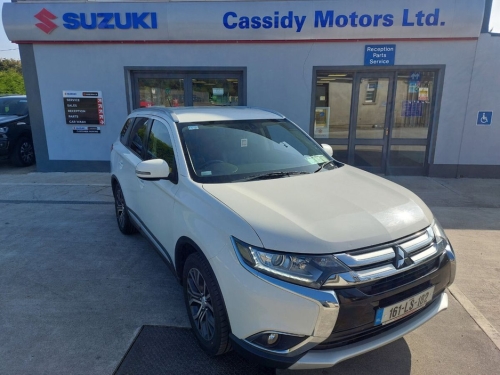 Mitsubishi Outlander 0.0 2.2 DI-D 150PS 6MT 4WD 7-Seater Instyle SUV Diesel White