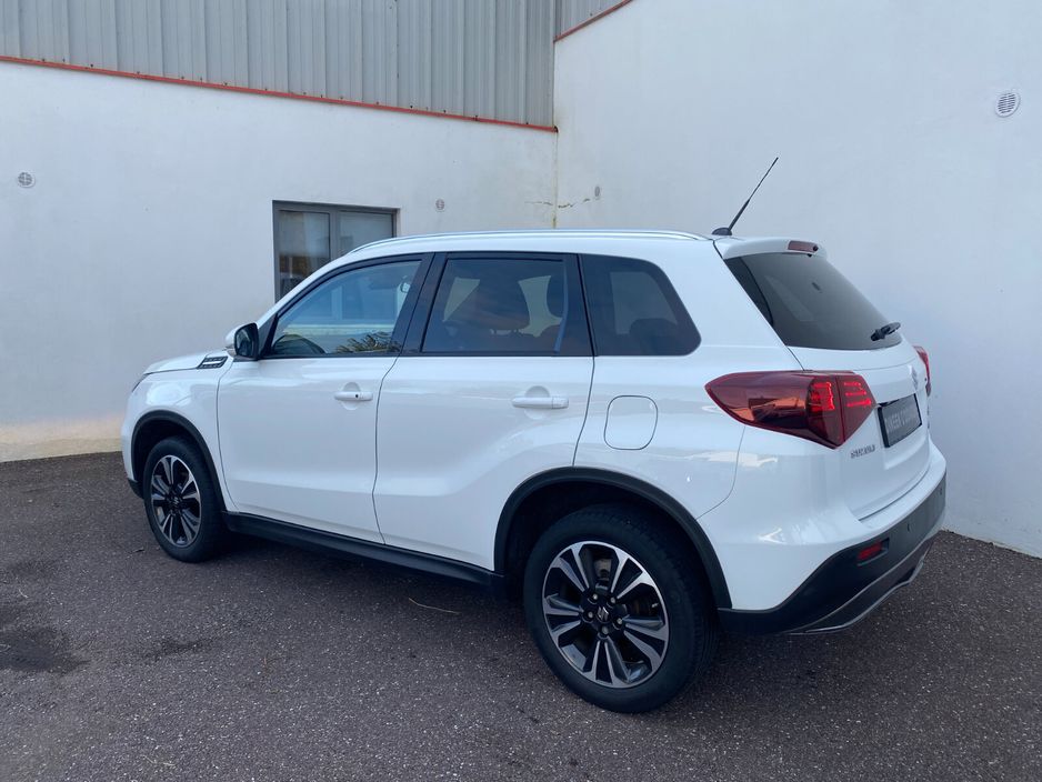 Suzuki Vitara 0.0 1.4 Hybrid SZ5 MT SUV Petrol White
