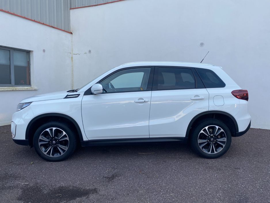 Suzuki Vitara 0.0 1.4 Hybrid SZ5 MT SUV Petrol White