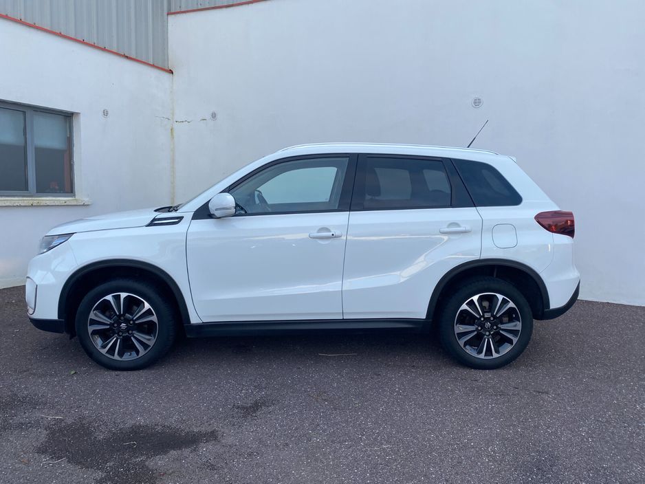 Suzuki Vitara 0.0 1.4 Hybrid SZ5 MT SUV Petrol White