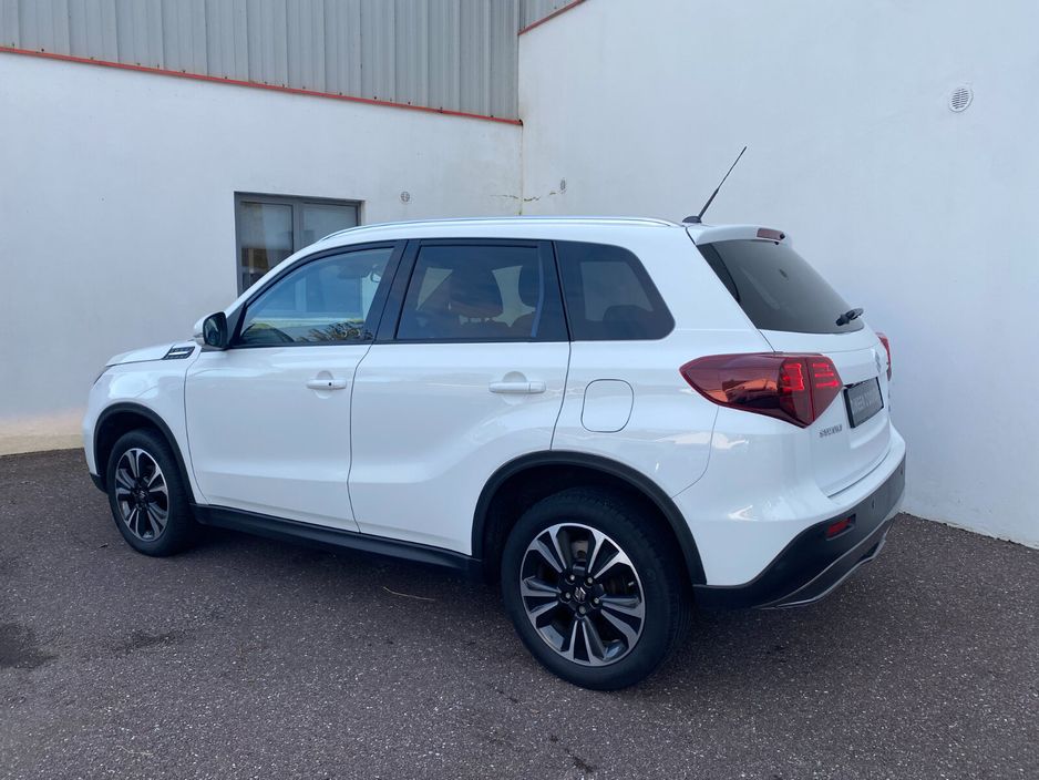 Suzuki Vitara 0.0 1.4 Hybrid SZ5 MT SUV Petrol White