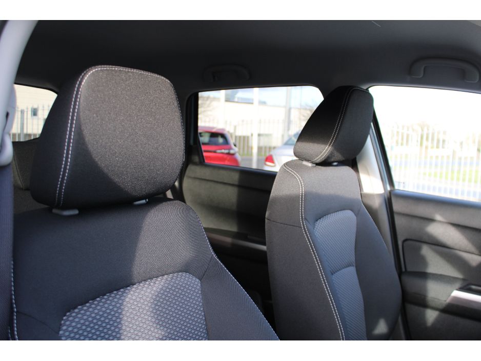 Suzuki Vitara 0.0 1.4 B/JET HYBRID MOTION *Ice Grey* DEMO Hatchback Hybrid Blue