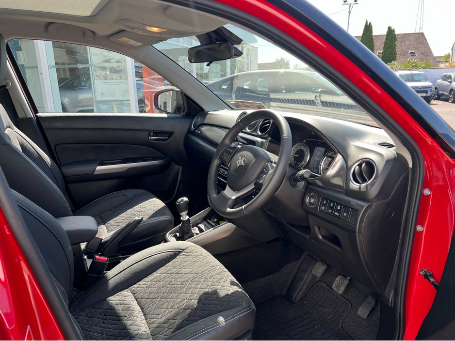 Suzuki Vitara 0.0 1.4 B/JET HYBRID SZ5 AL SUV Petrol Red