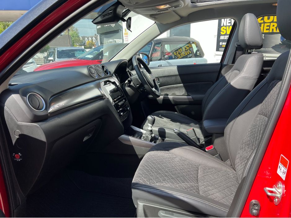Suzuki Vitara 0.0 1.4 B/JET HYBRID SZ5 AL SUV Petrol Red