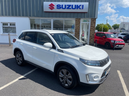 Suzuki Vitara 0.0 1.4 Hybrid SZ4 MT SUV Hybrid White