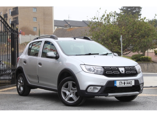 Dacia Sandero Stepway STEPWAY SIGNATURE TCE 90 PH2 4 Hatchback Petrol Grey