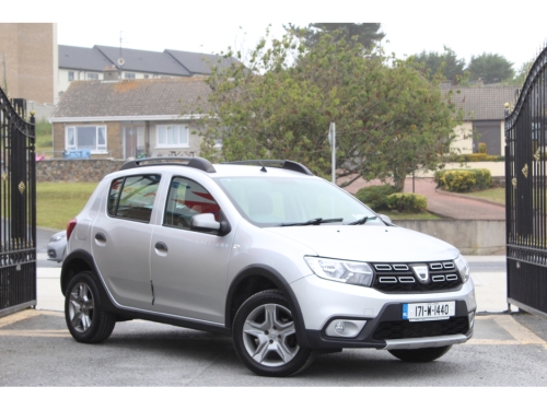 Dacia Sandero Stepway STEPWAY SIGNATURE TCE 90 PH2 4 Hatchback Petrol Grey