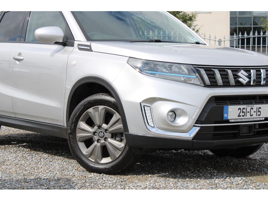 Suzuki Vitara 0.0 1.5 S1-HEV SZ-T AGS 5DR *Remainder of 10 year warranty* SUV Hybrid Grey