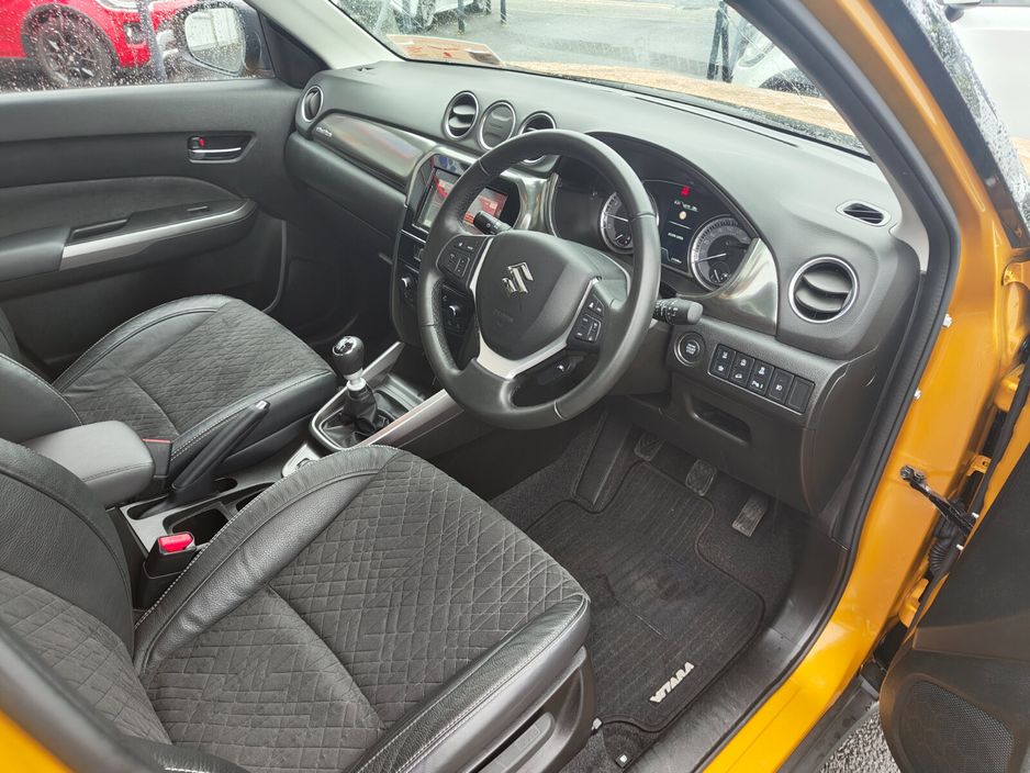 Suzuki Vitara 0.0 Vitara 1.4 Mild Hybrid SZ5 MT SUV Petrol Yellow