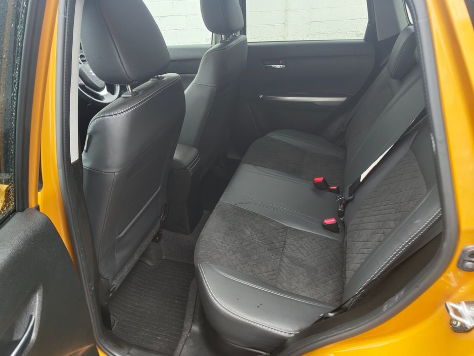 Suzuki Vitara 0.0 Vitara 1.4 Mild Hybrid SZ5 MT SUV Petrol Yellow