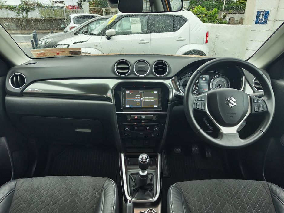 Suzuki Vitara 0.0 Vitara 1.4 Mild Hybrid SZ5 MT SUV Petrol Yellow