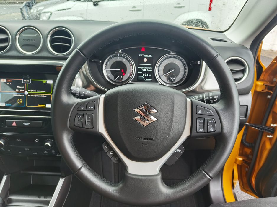 Suzuki Vitara 0.0 Vitara 1.4 Mild Hybrid SZ5 MT SUV Petrol Yellow