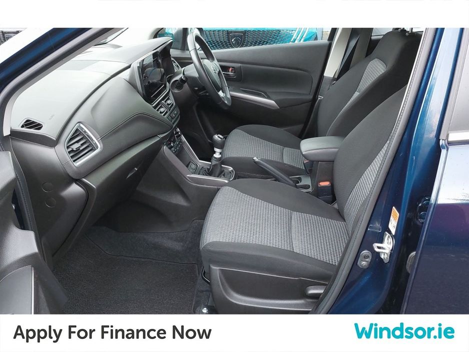 Suzuki S-Cross 0.0 SX4 S-CROSS 1.4 BOOSTERJET MIL Hatchback Petrol Blue