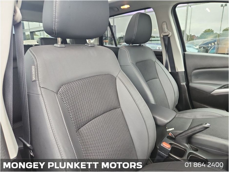 Suzuki S-Cross 0.0 ULTRA ALLGRIP 1.4 Hatchback Petrol Blue