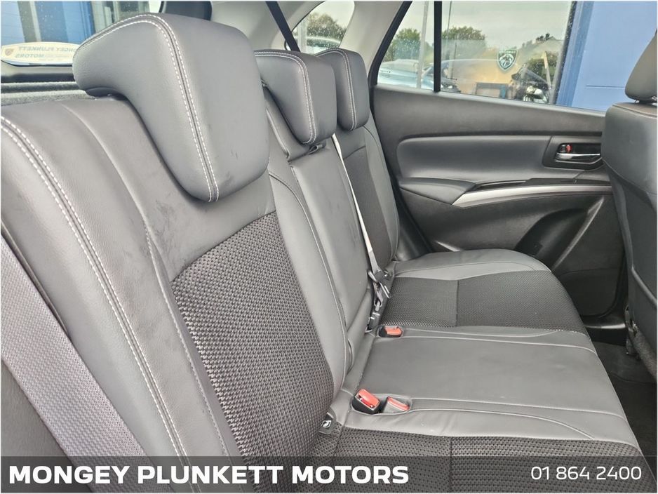 Suzuki S-Cross 0.0 ULTRA ALLGRIP 1.4 Hatchback Petrol Blue