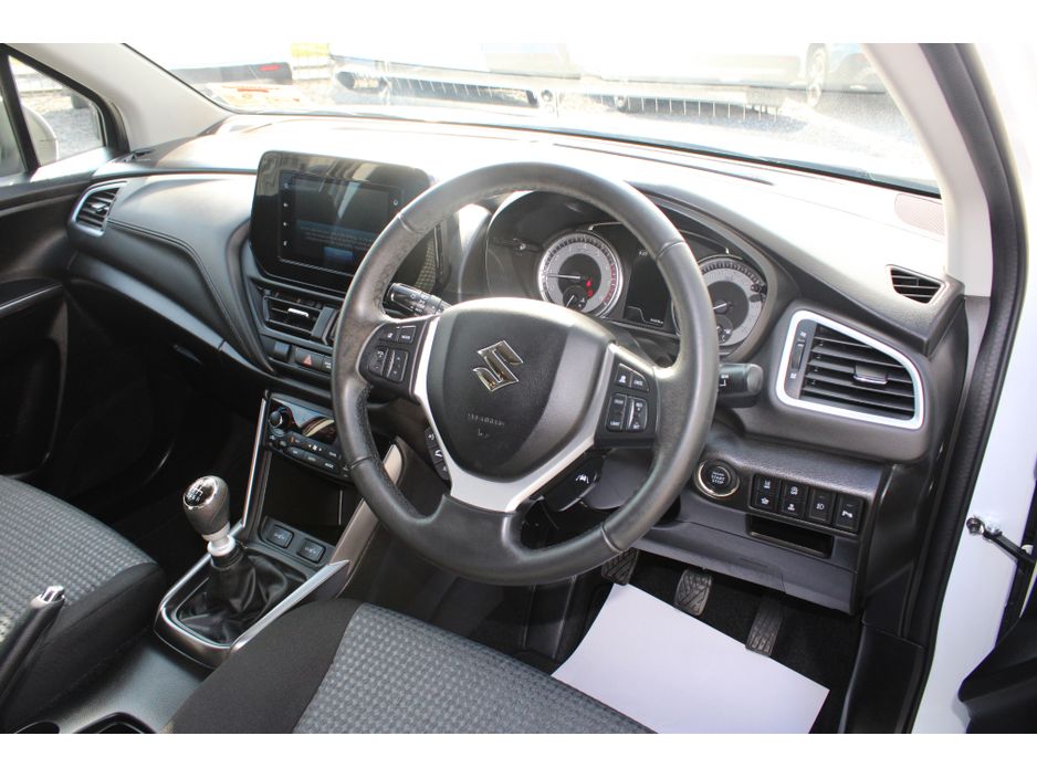 Suzuki Sx4 S-cross 0.0 1.4 BOOSTERJET Hybrid Motion *Remainder of 10 Year Warranty* Hatchback Hybrid White