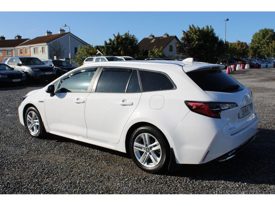 Suzuki Swace 0.0 1.8 HYBRID MOTION CVT Estate Hybrid White