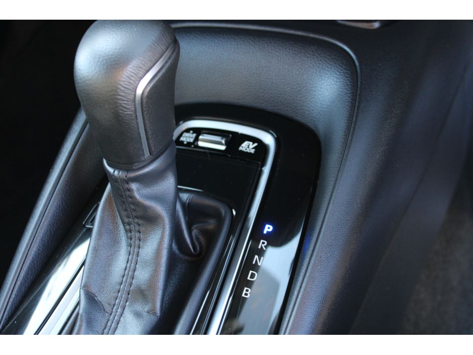 Suzuki Swace 0.0 1.8 HYBRID MOTION CVT Estate Hybrid White