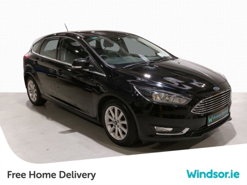 Ford Focus 0.0 1.0 Ecoboost 125PS Titanium Hatchback Petrol Black