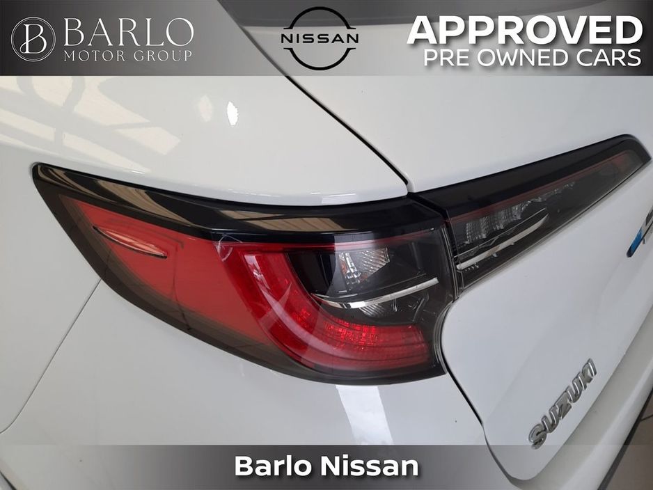 Suzuki Swace 0.0 Swace 1.8 Hybrid SZ-T CVT Estate Hybrid White