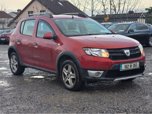 Dacia Sandero Stepway 0.0 STEPWAY ALTERNATIVE 1. 1.5 DCI 90 Hatchback Diesel Red