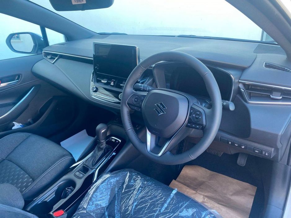 Suzuki Swace 0.0 Swace 1.8 Hybrid SZ-T CVT Estate Hybrid White