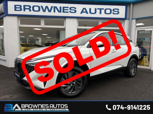 Nissan Qashqai 0.0 ACENTA PREMIUM T MHE DIG-T XTRONIC SUV Hybrid White