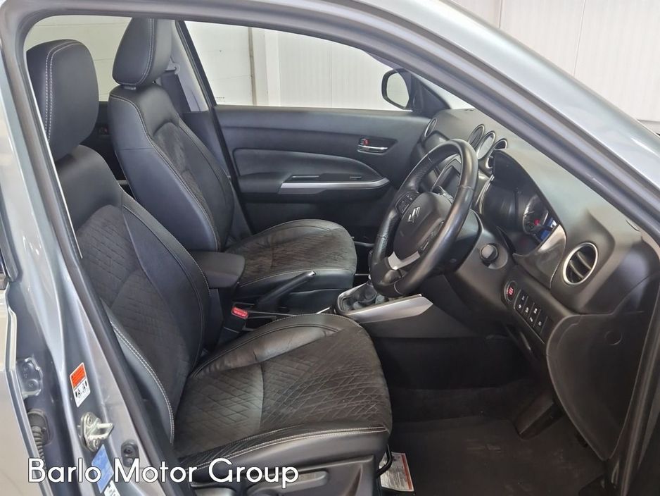 Suzuki Vitara 0.0 1.4 Hybrid SZ4 MT SUV Petrol Grey