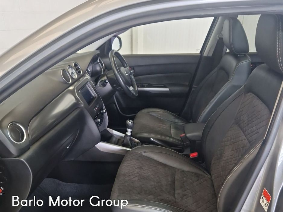 Suzuki Vitara 0.0 1.4 Hybrid SZ4 MT SUV Petrol Grey