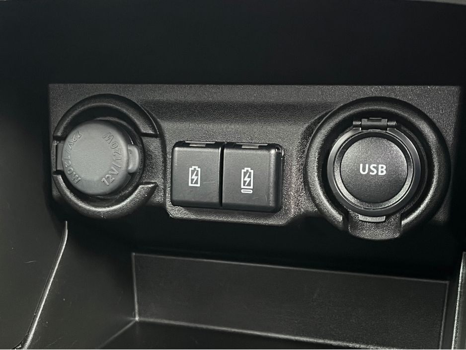 Suzuki Swift 0.0 1.2 HYBRID MOTION 5DR Hatchback Hybrid Orange