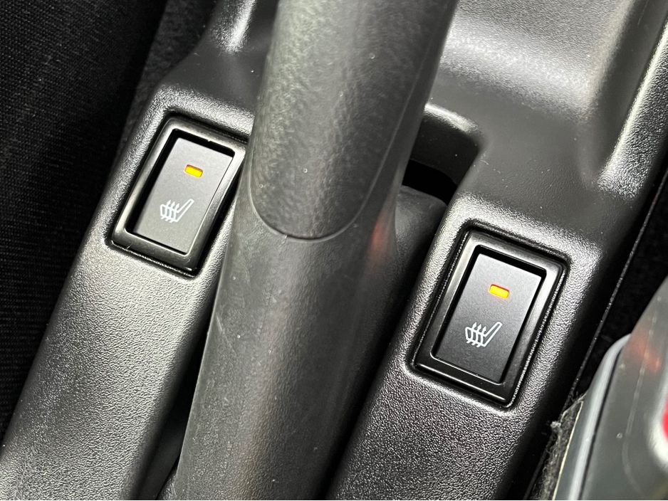 Suzuki Swift 0.0 1.2 HYBRID MOTION 5DR Hatchback Hybrid Orange