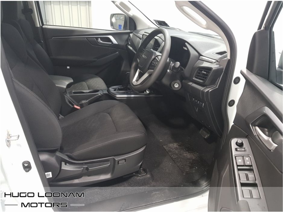 Isuzu D-Max 0.0 LS Doublecab Auto Pickup Diesel White
