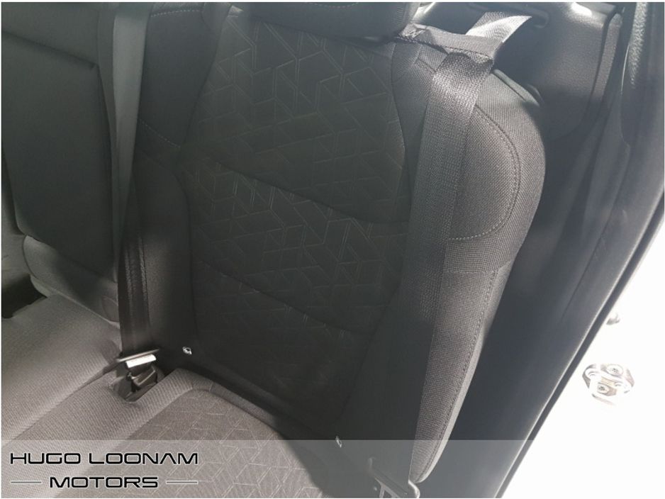 Isuzu D-Max 0.0 LS Doublecab Auto Pickup Diesel White