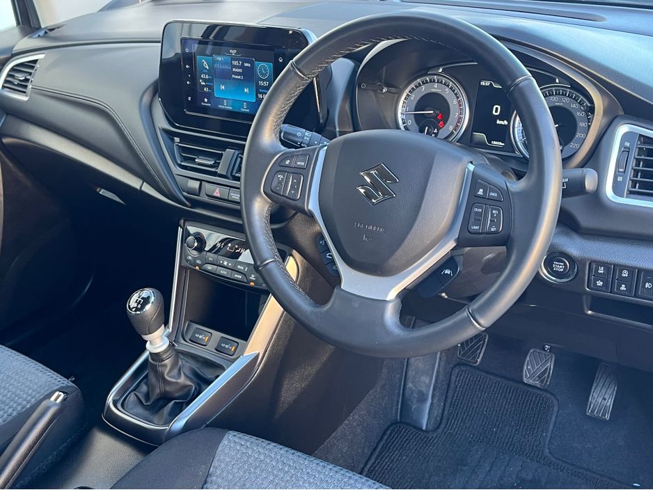 Suzuki Sx4 S-cross 0.0 1.4 BOOSTERJET MIL Hatchback Petrol White