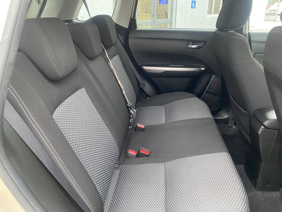 Suzuki Vitara 0.0 1.4 Hybrid SZ4 MT SUV Petrol White