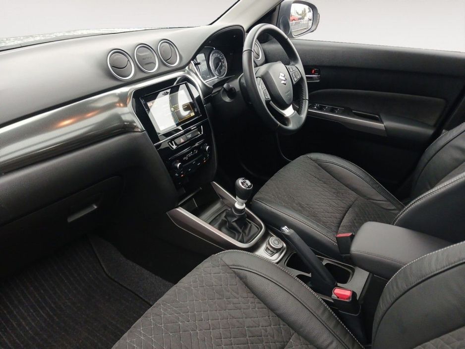 Suzuki Vitara 0.0 Vitara 1.4 Mild Hybrid SZ5 MT SUV Petrol Grey