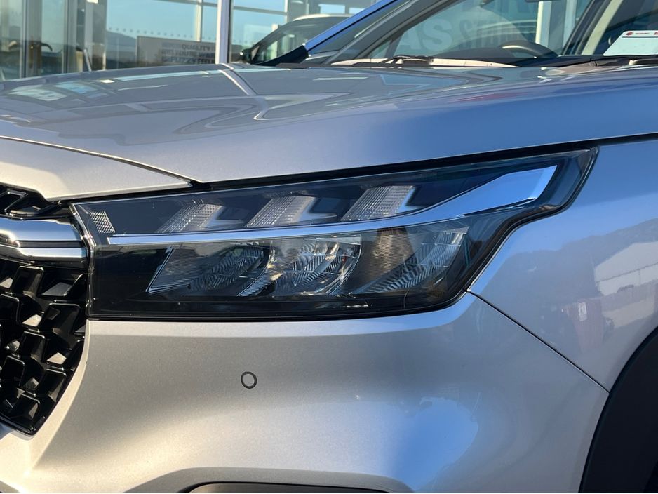 Suzuki S-Cross 0.0 S-CROSS MOTION B-JET BOOSTERJET Hatchback Hybrid Silver