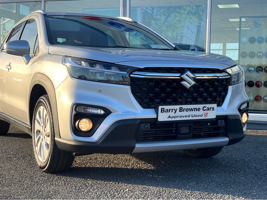 Suzuki S-Cross 0.0 S-CROSS MOTION B-JET BOOSTERJET Hatchback Hybrid Silver