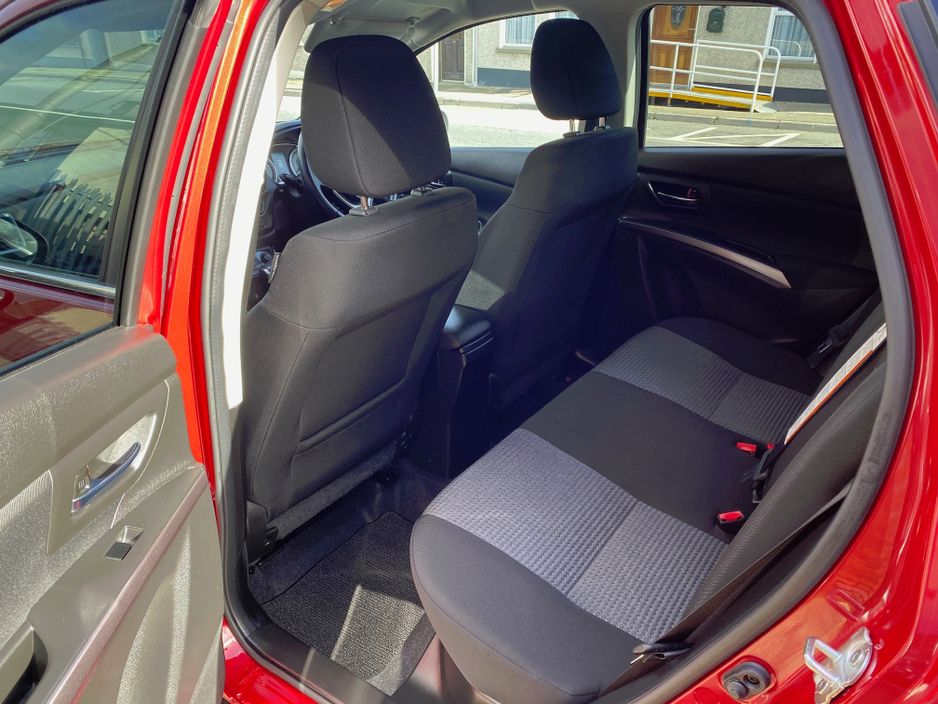 Suzuki S-Cross 0.0 1.5 S1-HEV MOTION AGS 5DR Hatchback Petrol Red