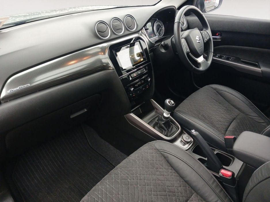 Suzuki Vitara 0.0 Vitara 1.4 Mild Hybrid SZ5 MT SUV Petrol Grey