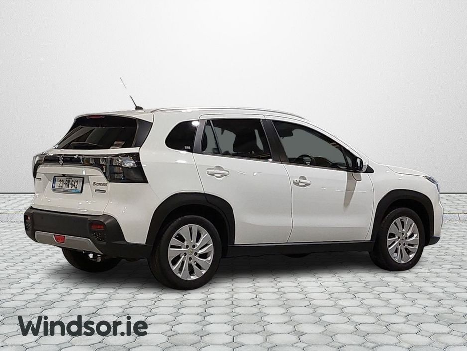 Suzuki Sx4 S-cross 0.0 SX4 S-CROSS 1.4 BOOSTERJET MIL Hatchback Petrol White