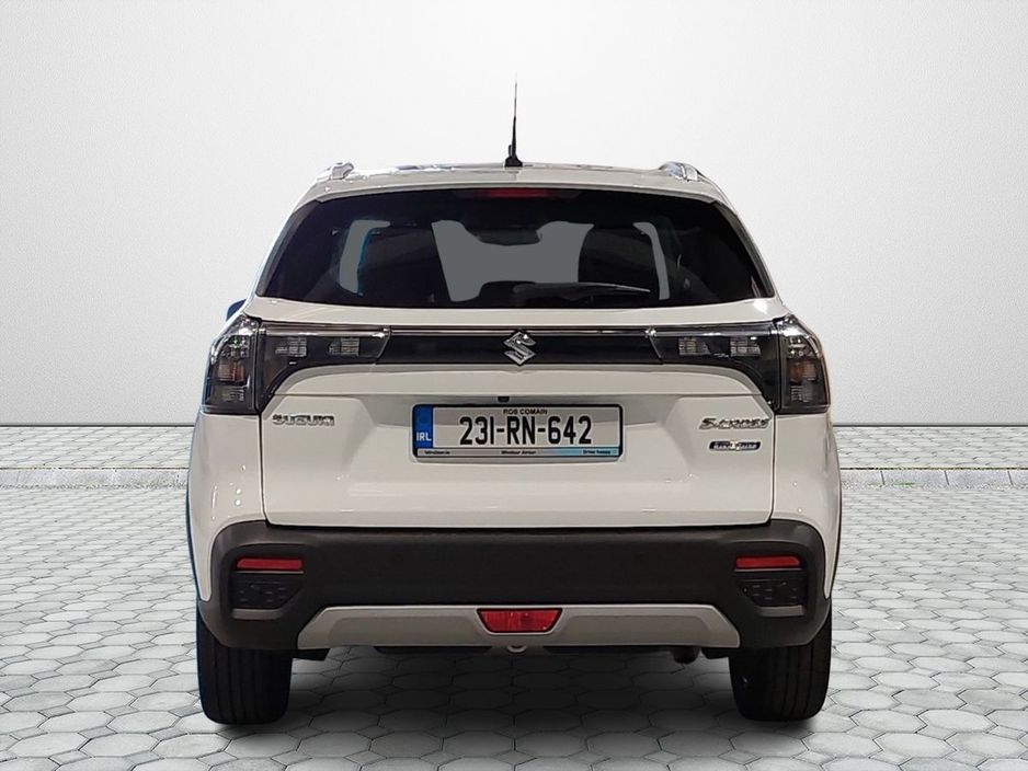 Suzuki Sx4 S-cross 0.0 SX4 S-CROSS 1.4 BOOSTERJET MIL Hatchback Petrol White