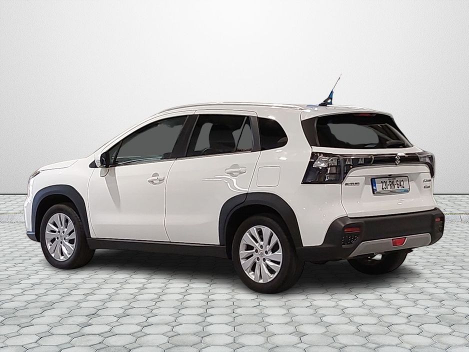 Suzuki Sx4 S-cross 0.0 SX4 S-CROSS 1.4 BOOSTERJET MIL Hatchback Petrol White