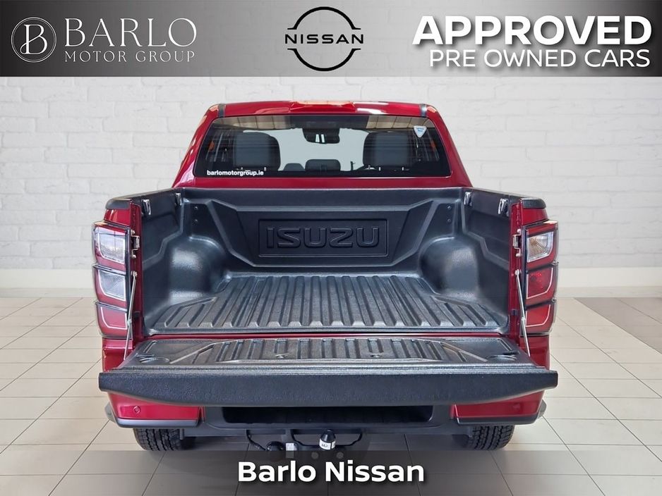 Isuzu D-Max 0.0 D-MAX LSE MY25 AUTO Tow Bar + Liner MPV Diesel Red