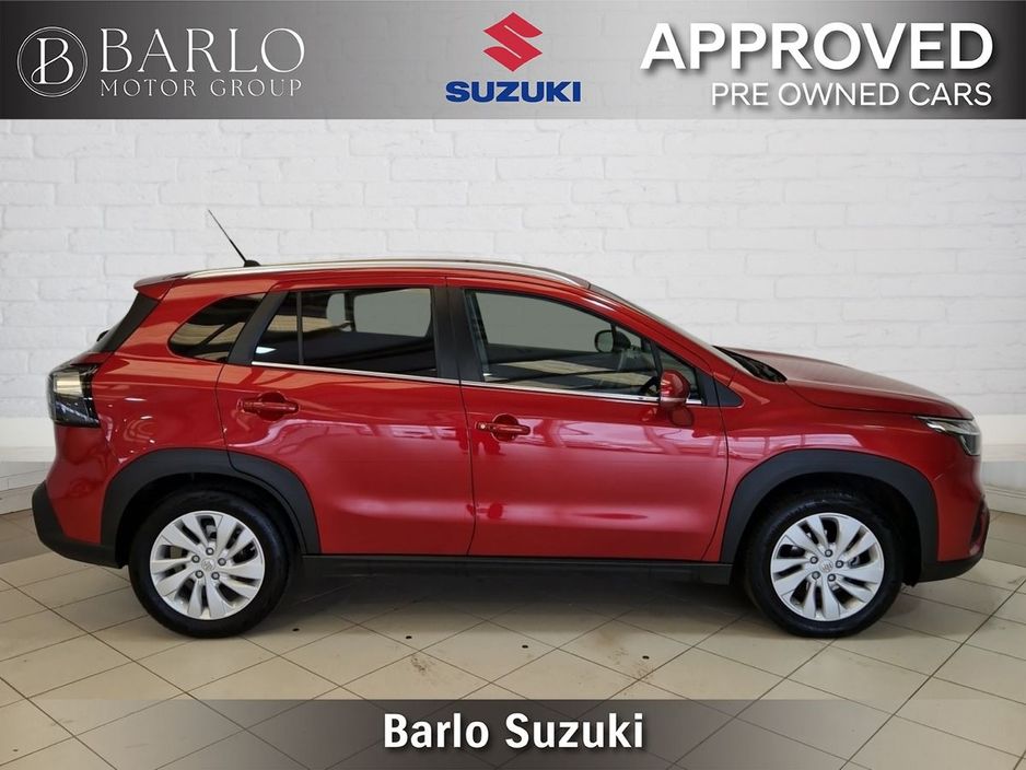 Suzuki S-Cross 0.0 S-Cross 1.4 Mild Hybrid Motion MT Hatchback Hybrid Red
