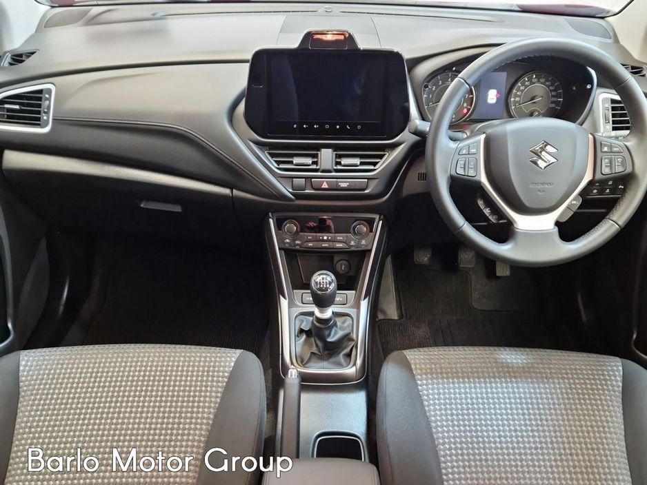 Suzuki S-Cross 0.0 S-Cross 1.4 Mild Hybrid Motion MT Hatchback Hybrid Red
